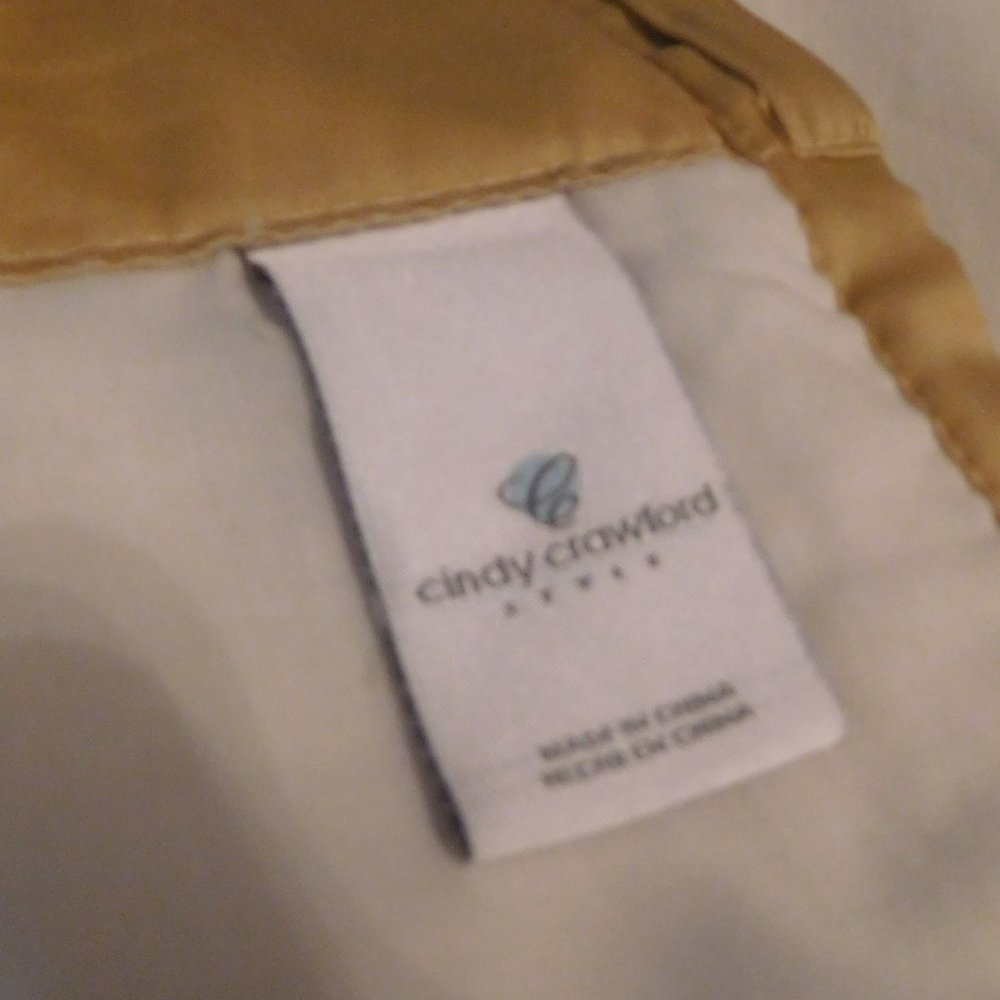 Drapes - Picture 3 of 5